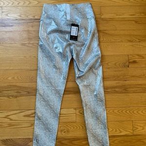 Peloton foil legging